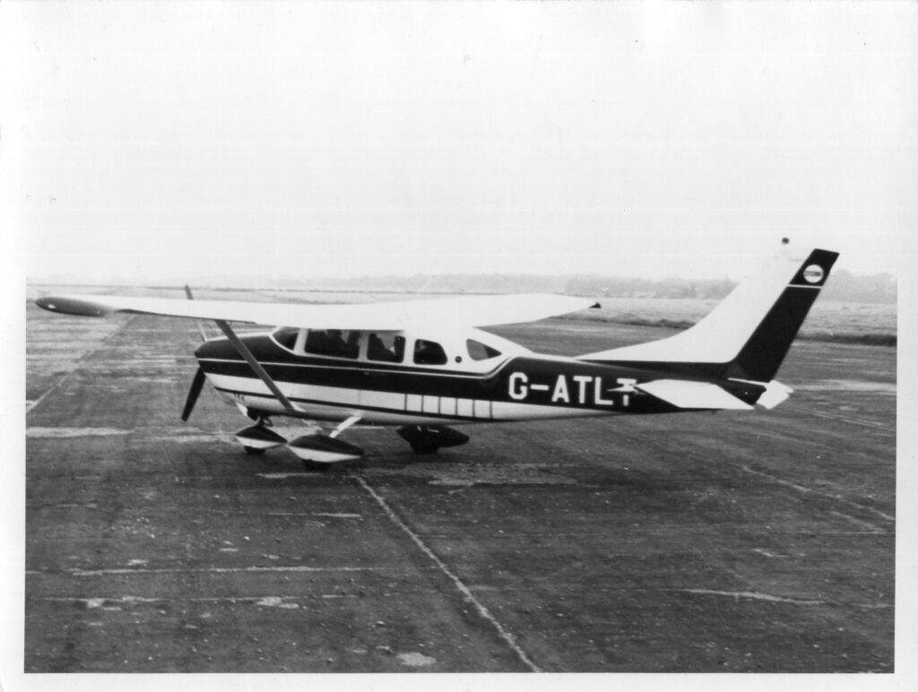 G-ATLT cessna Super Skywagon Earls Colne 1966.