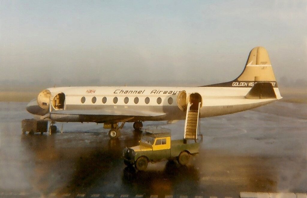 Viscount 707 G-APZC Tradair Channel Airways