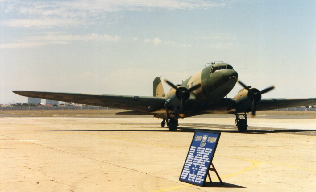 SAAF veteran Dakota 6832 RAF KG443 5 Transport Wing 28 Squadron SAAF Ysterplaat 75th anniversary air show 1995