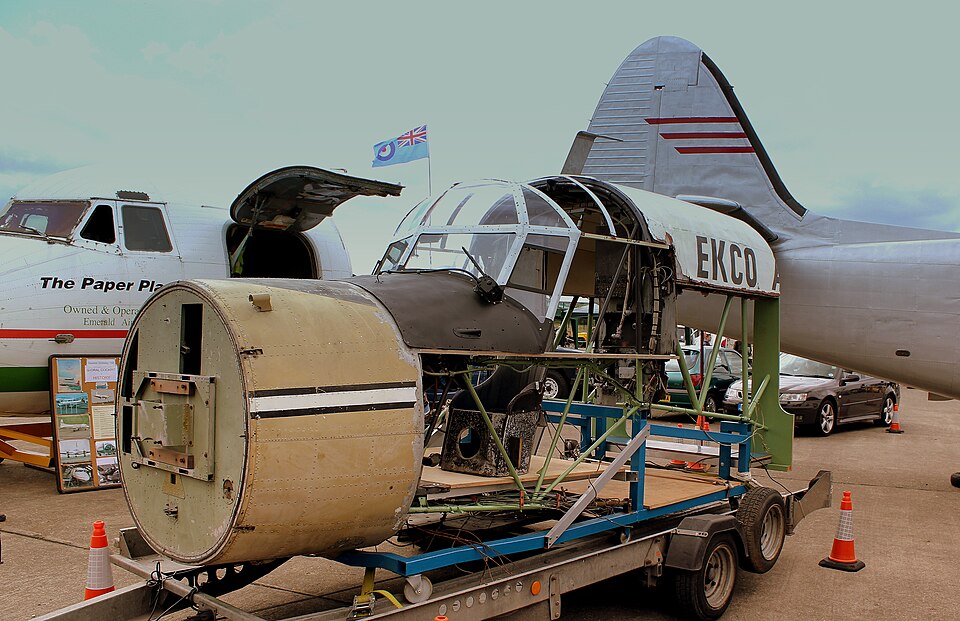 G-AGPG Speke 2013 Ekco Avionics Anson