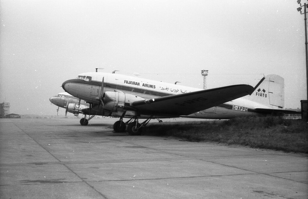 G-APPO Fujairah Airlines Autair Luton 1968
